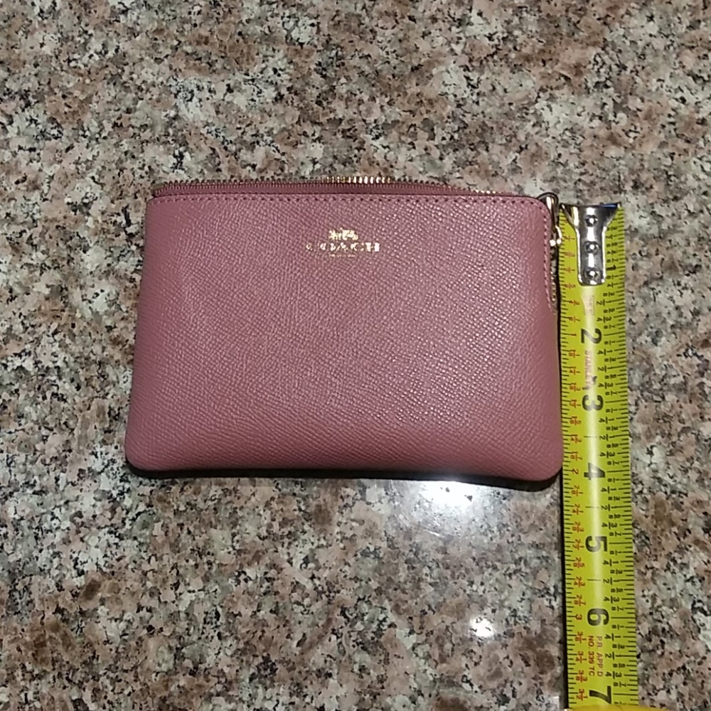 COACH Wristlet (ROSE) - Picture 3 of 4